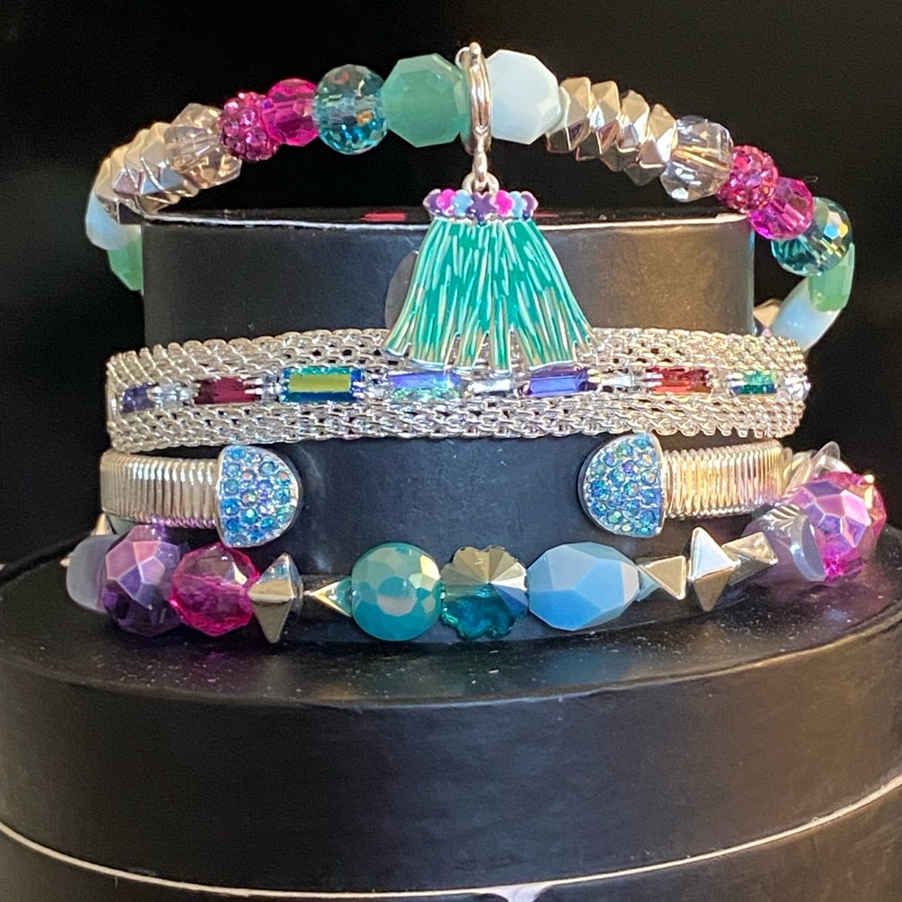 Bomb Party Holiday Stacks 2023